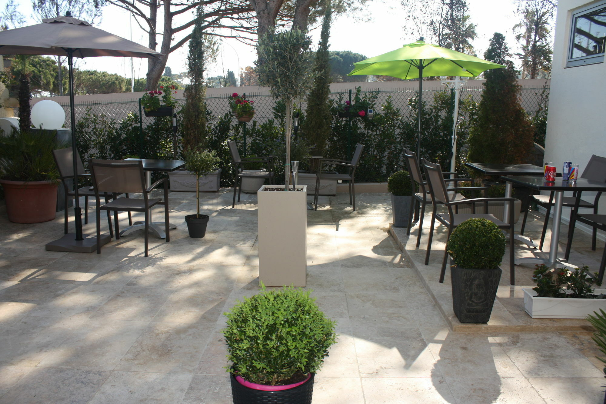 Hotel Miramar- Cap D'Antibes - La Garoupe Plage Exterior photo